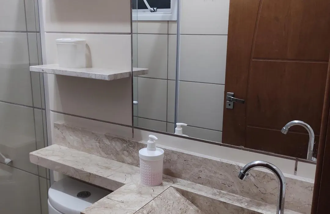 Apartamento completo com wi-fi e piscina-1