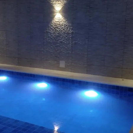 Apartamento completo com wi-fi e piscina-2